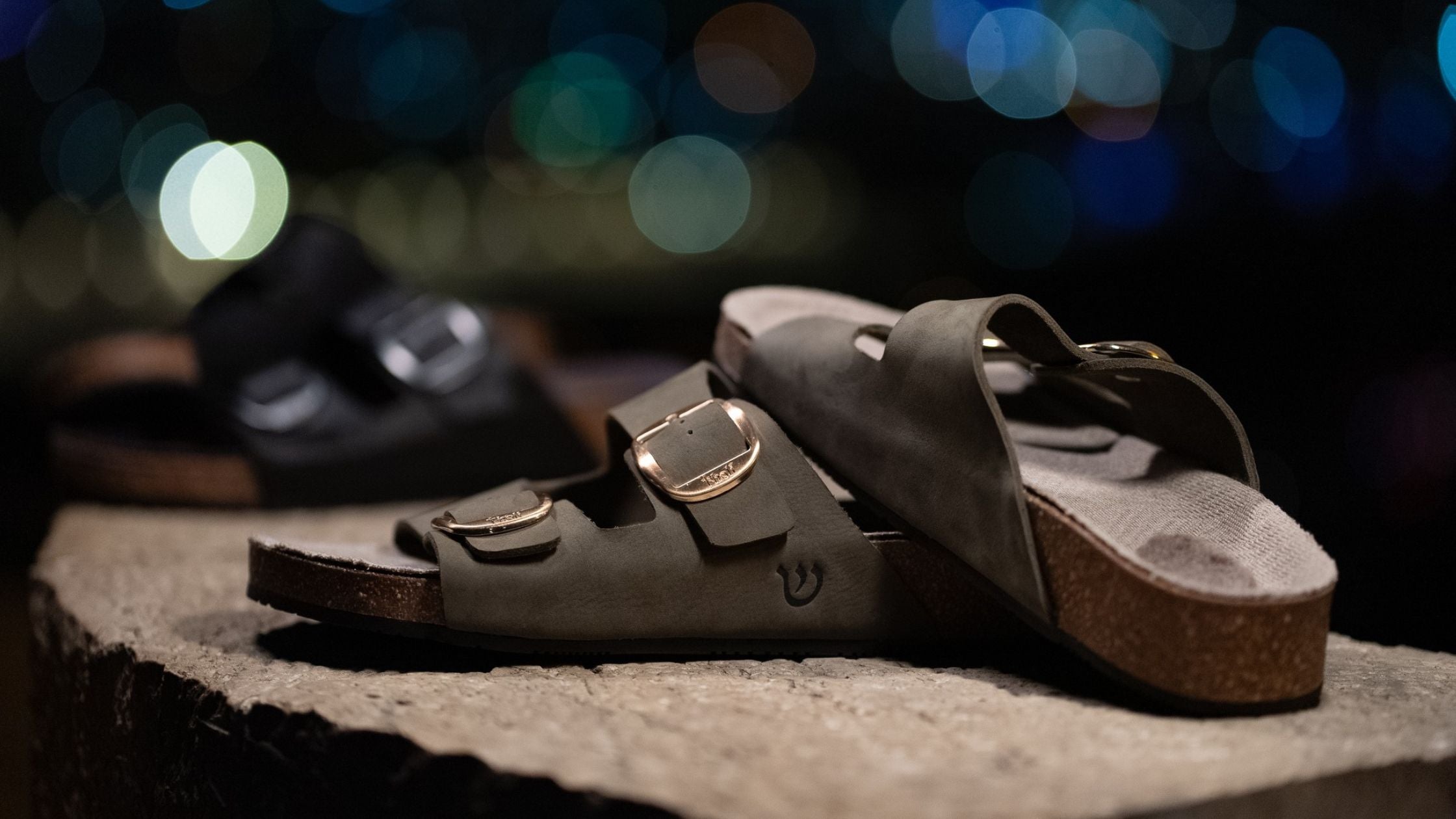 a sandal that holds essential oils