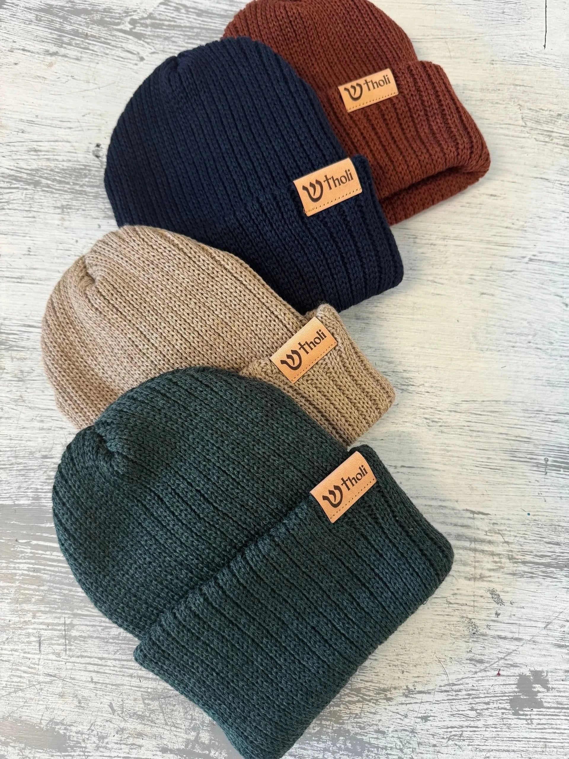 Tholi Oil Beanie Set - 100% Merino Wool with 10ml Wellness Roller